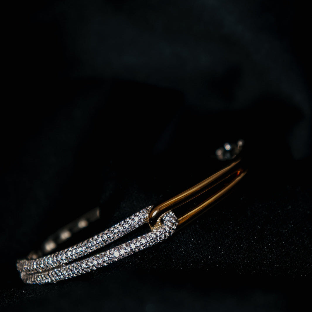 ESCRAVA EM PRATA E PLATINA TI SENTO