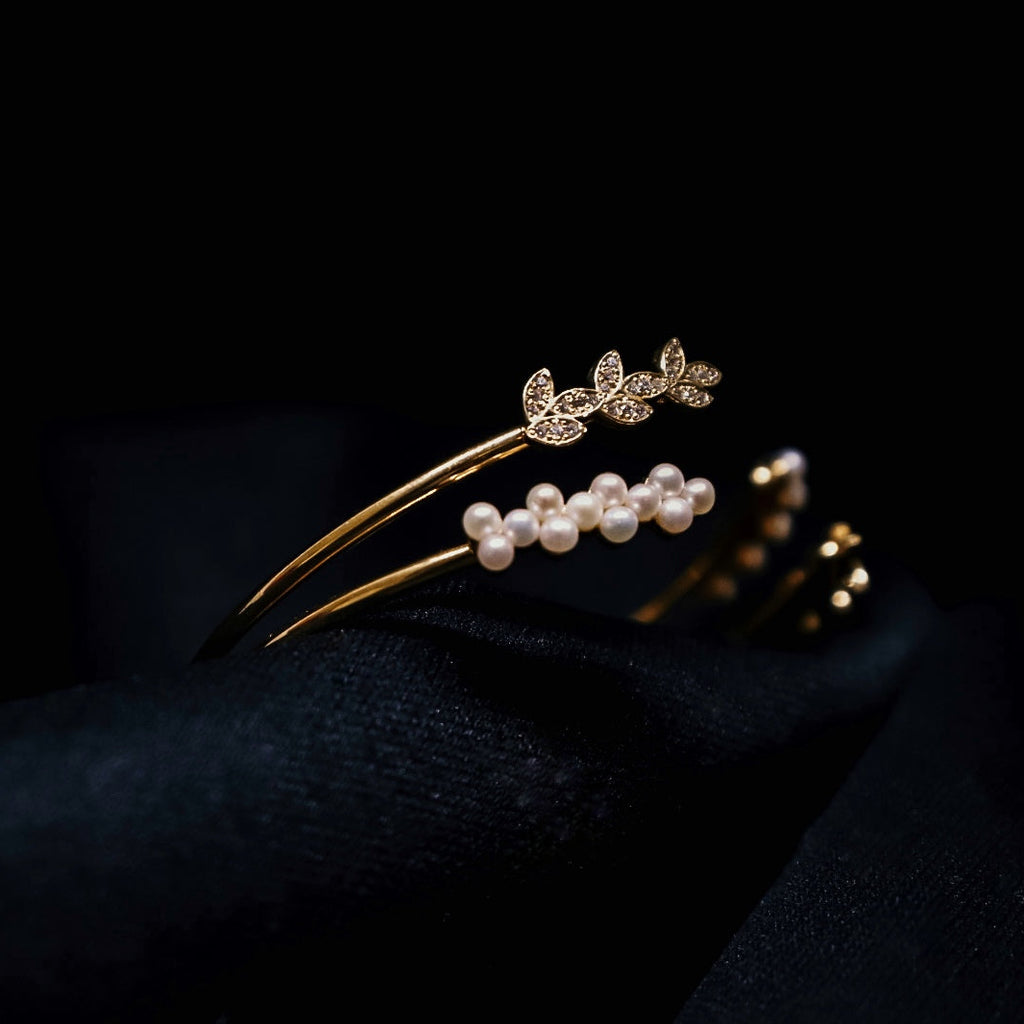 PULSEIRA EM PRATA DOURADA MARJORIE SYNGULARIS